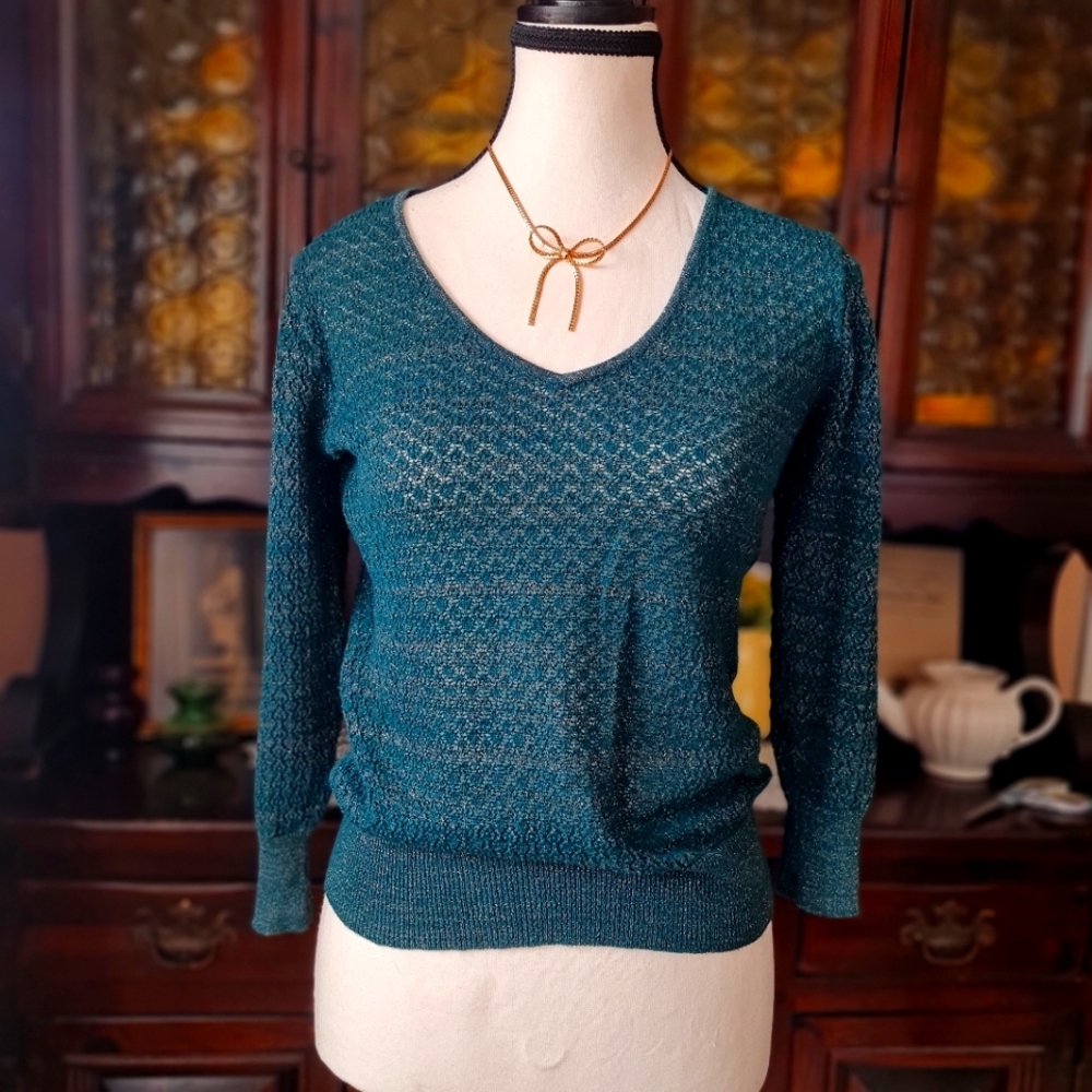 Lovely Emerald Green and Silver Metallic Loosely Crocheted Sweater size SP